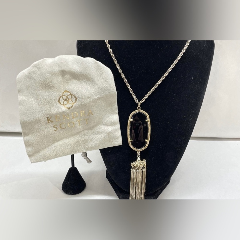 💎 KENDRA SCOTT Rayne Tassel Black and Gold long necklace - Picture 2 of 4
